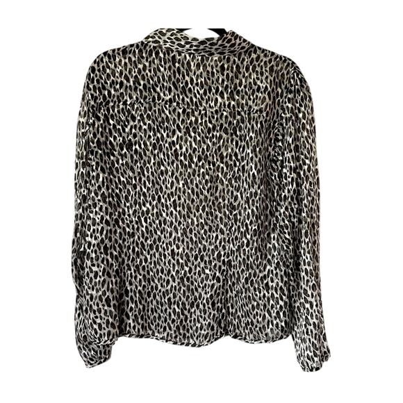 Chicos Medium Top Leopard Dreams Liana Button Up Sheer Silk Blend Chic Elegant - Picture 2 of 9